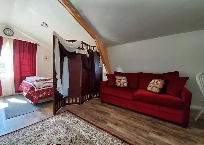 A Cozy Loft In Templeton